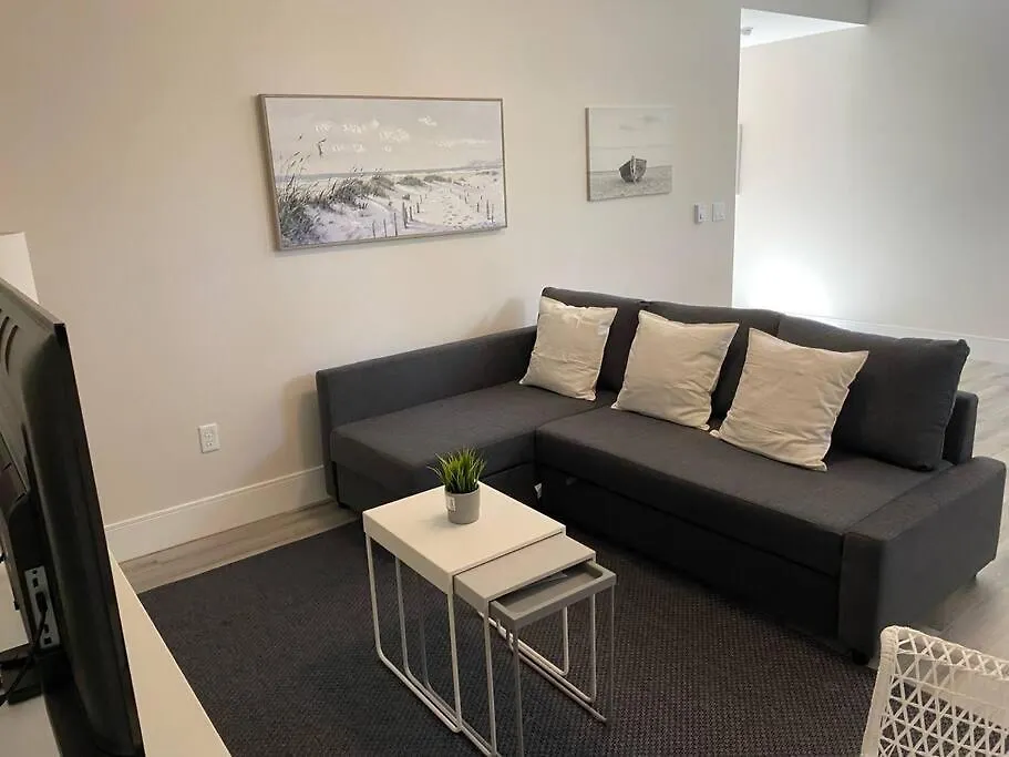 The Tilbury - Bright New 3B/R Townhouse In Bedford Villa Halifax Holiday home